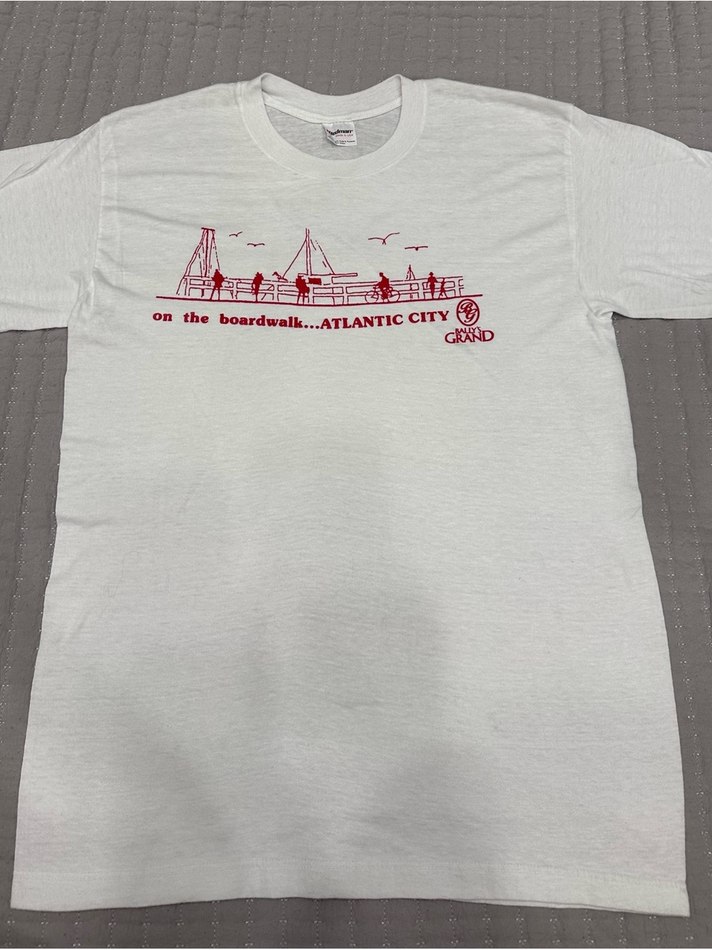 Vintage White ATLANTIC CITY Boardwalk Graphic Tee with Red Print 80’s